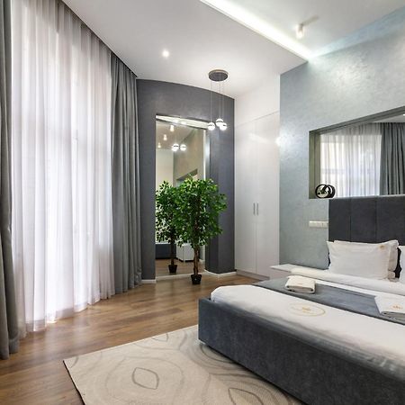 Royal Apartment On Franka 28 Lviv Exterior foto